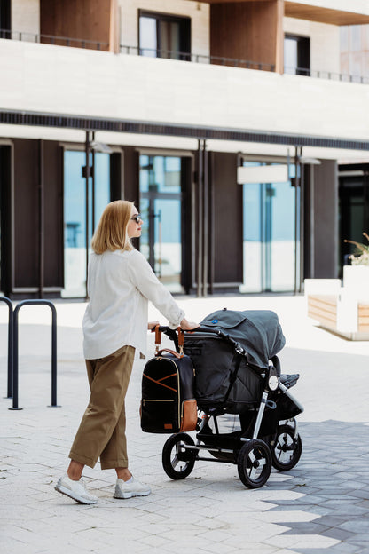 Großer Wickelrucksack – Schwarzer Kaffee - Lomi Kids Shop